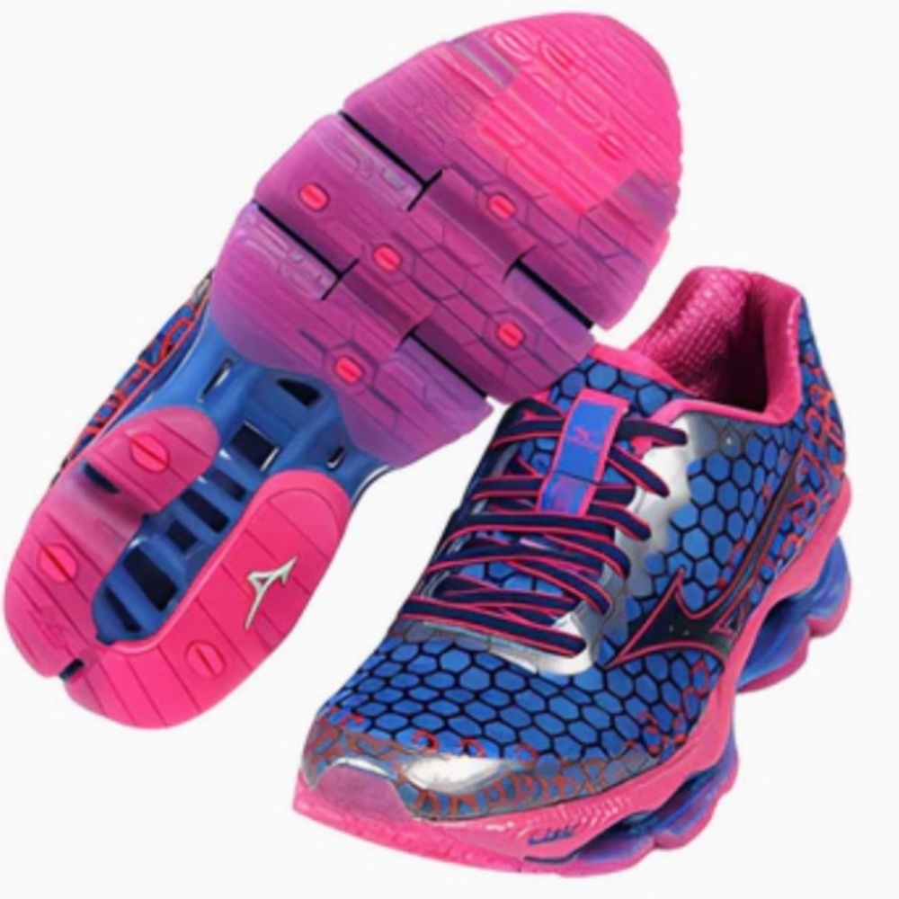 Mizuno Wave Prophecy 3. Blue and Pink Cross trainers. Cool Dynamic Design ! - Picture 1 of 13